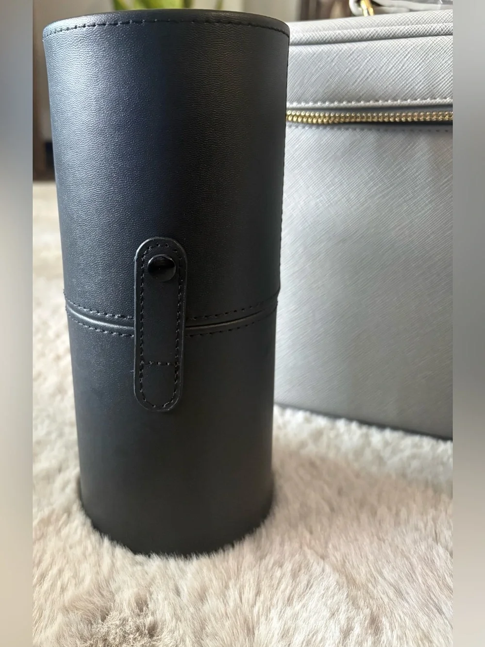 SLY Beauty The Ever Need Makeup Train Case Gray NWOT + Mirror & Brush Case